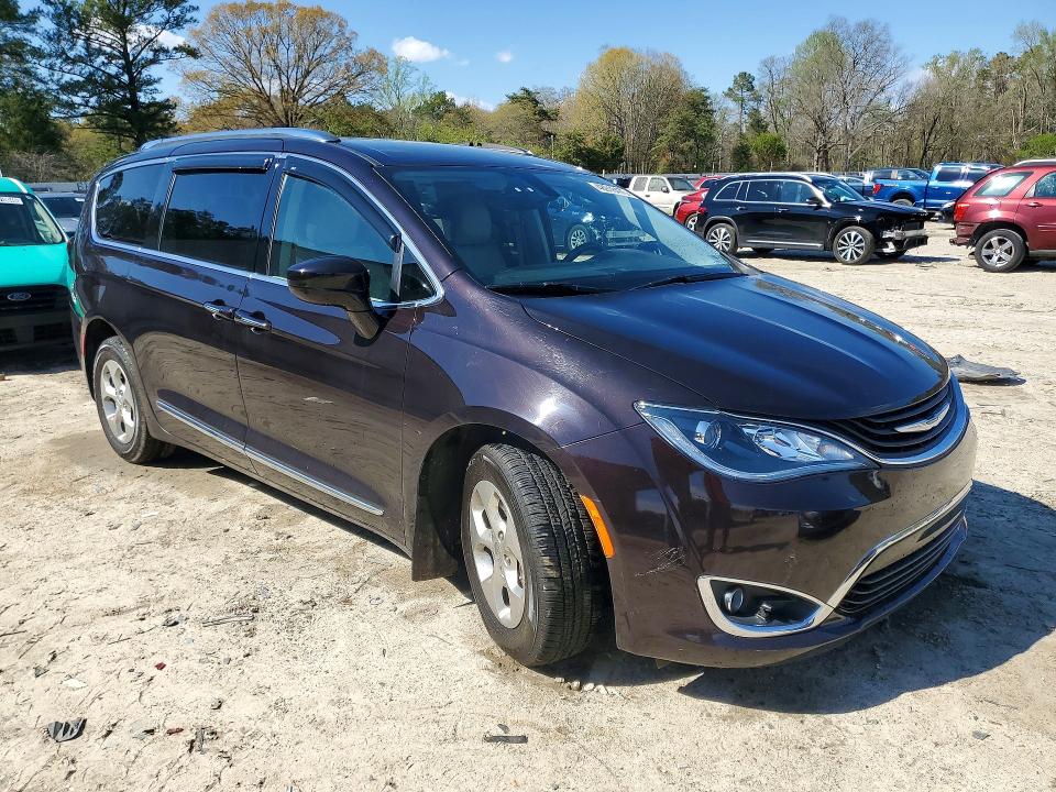 Продажа на аукционе авто 2018 Chrysler Pacifica, vin: 2C4RC1L73JR125059, номер лота: 48918476