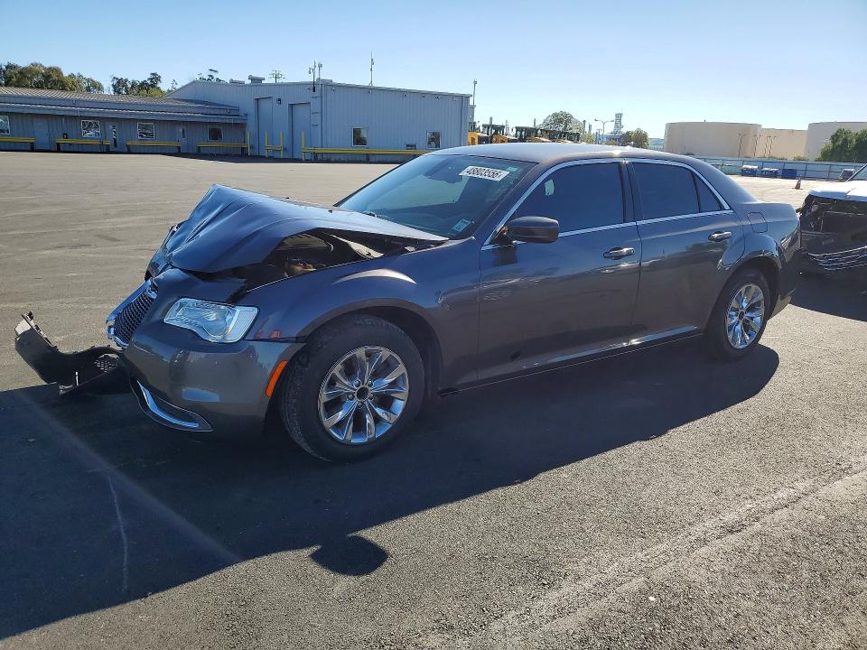 48803556 :رقم المزاد ، 2C3CCAAG6FH864288 vin ، 2015 Chrysler 300 مزاد بيع