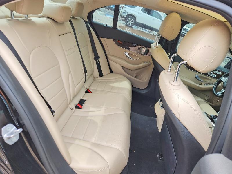 51453656 :رقم المزاد ، 55SWF4KB6JU250925 vin ، 2018 Mercedes-benz C مزاد بيع