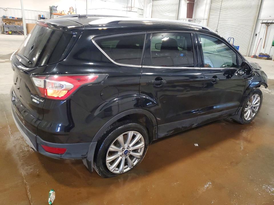 50346456 :رقم المزاد ، 1FMCU9JD6HUB06282 vin ، 2017 Ford Escape مزاد بيع