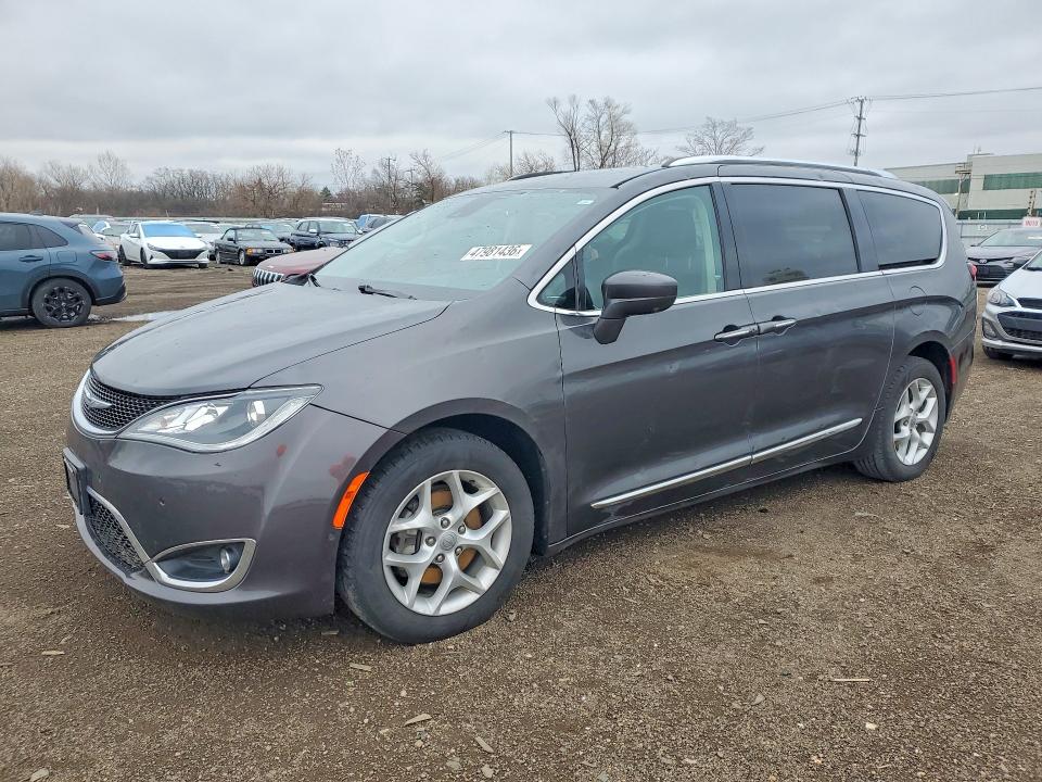 Auction sale of the 2017 Chrysler Pacifica, vin: 2C4RC1EG6HR506671, lot number: 47981436