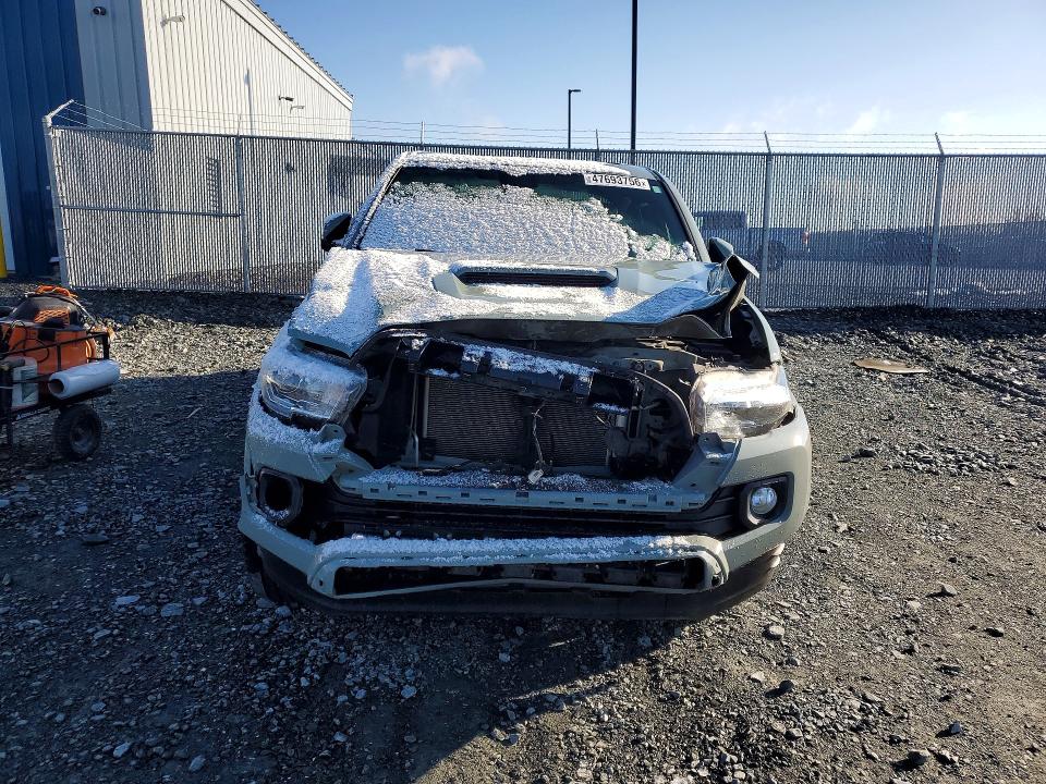 47693756 :رقم المزاد ، 3TYDZ5BN8NT005436 vin ، 2022 Toyota Tacoma مزاد بيع