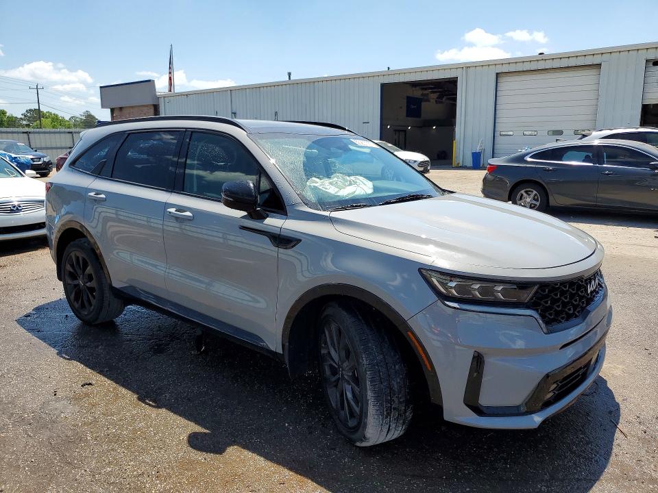 50257536 :رقم المزاد ، 5XYRK4LF7NG133932 vin ، 2022 Kia Sorento مزاد بيع
