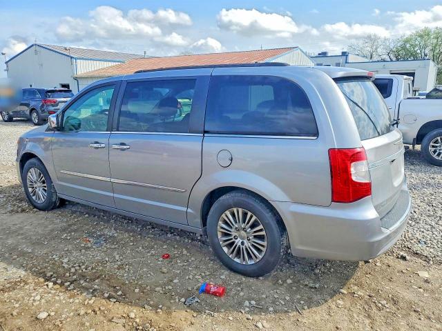 48947676 :رقم المزاد ، 2C4RC1CG6DR607092 vin ، 2013 Chrysler Town & Country مزاد بيع