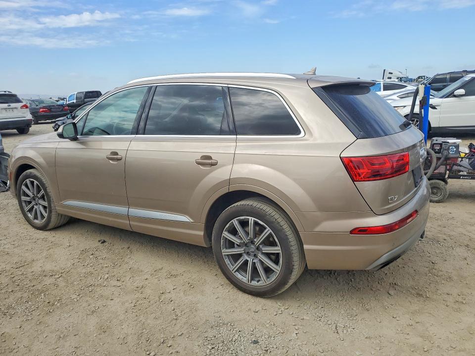 2018 Audi Q7 მანქანა იყიდება აუქციონზე, vin: WA1LAAF78JD020053, აუქციონის ნომერი: 48956376
