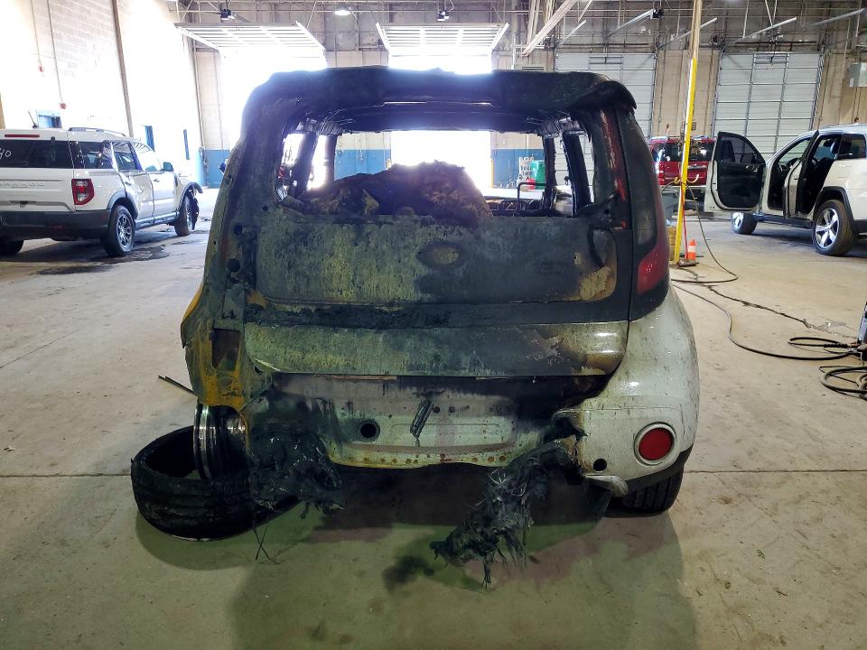 Продажа на аукционе авто 2018 Kia Soul, vin: KNDJP3A5XJ7557437, номер лота: 49544246