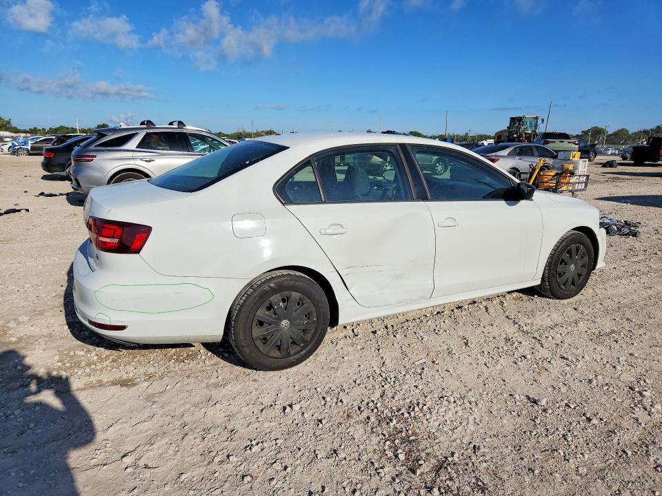 51702116 :رقم المزاد ، 3VW267AJ2GM319105 vin ، 2016 Volkswagen Jetta مزاد بيع