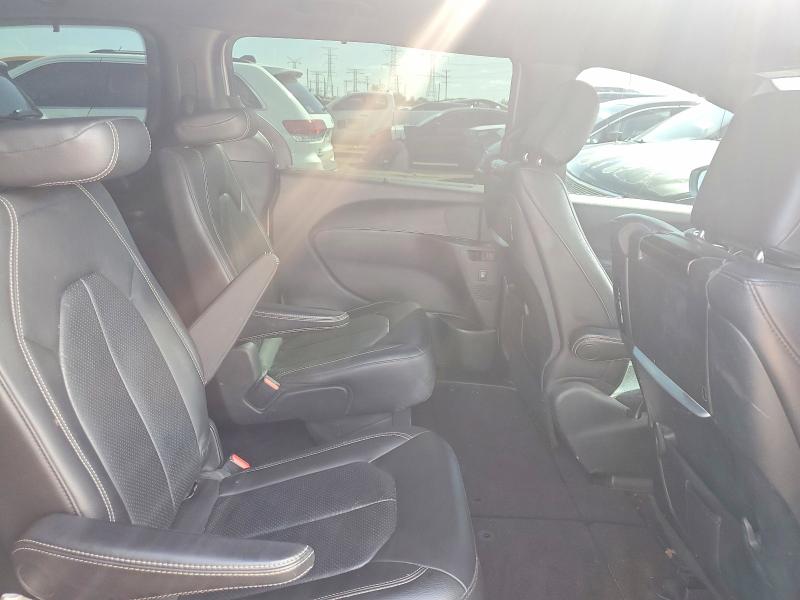 2018 Chrysler Pacifica მანქანა იყიდება აუქციონზე, vin: 2C4RC1EG4JR263321, აუქციონის ნომერი: 51371146