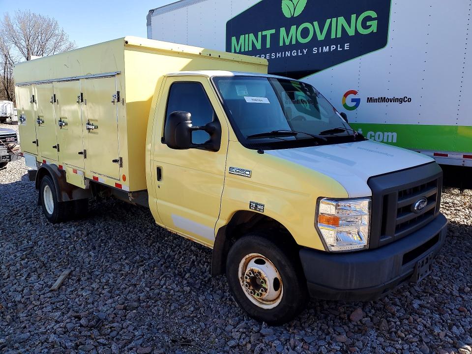 51377016 :رقم المزاد ، 1FDXE4FSXJDC17478 vin ، 2018 Ford Econoline مزاد بيع