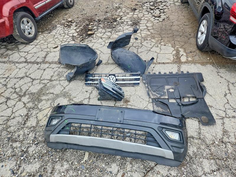 49922706 :رقم المزاد ، 1V2LR2CA9JC545969 vin ، 2018 Volkswagen Atlas مزاد بيع