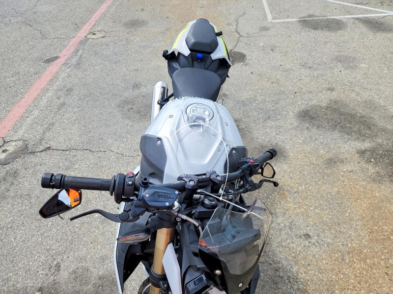 49369586 :رقم المزاد ، WB10E5301N6F54792 vin ، 2022 Bmw S 1000 مزاد بيع