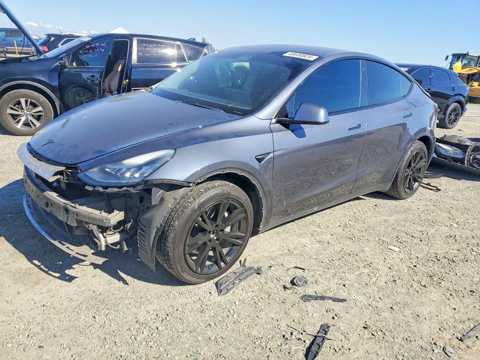 48680826 :رقم المزاد ، 5YJYGDEE2MF096943 vin ، 2021 Tesla Model Y مزاد بيع