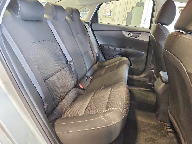 2021 Kia Forte მანქანა იყიდება აუქციონზე, vin: 3KPF24AD8ME341463, აუქციონის ნომერი: 49630126