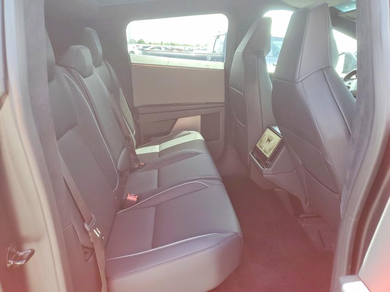 49734806 :رقم المزاد ، 7G2CEHED4RA025792 vin ، 2024 Tesla Cybertruck مزاد بيع