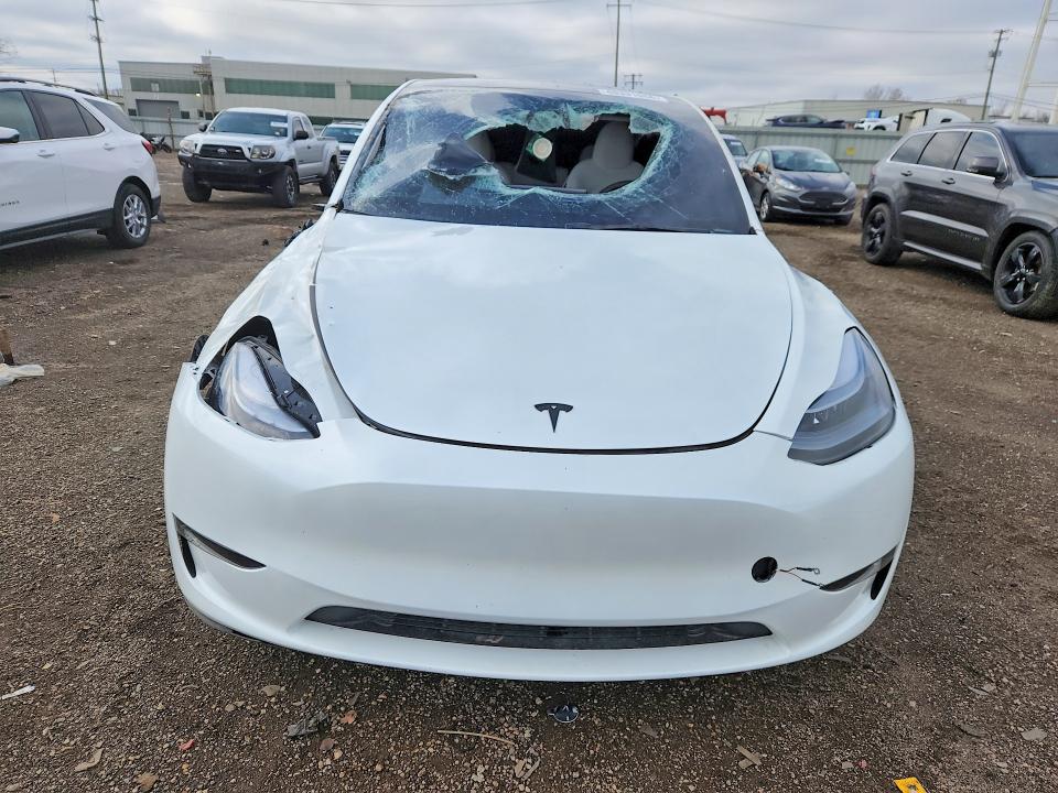 2025 Tesla Model Y მანქანა იყიდება აუქციონზე, vin: 7SAYGDEF6SA353611, აუქციონის ნომერი: 48331086