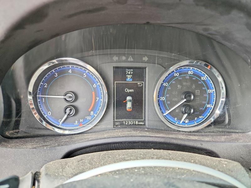 Aukcja sprzedaży 2018 Toyota Corolla, vin: 5YFBURHE3JP783534, numer aukcji: 51108036