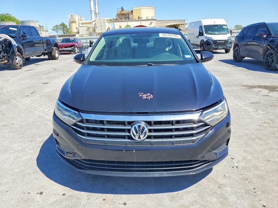 48590796 :رقم المزاد ، 3VWC57BU9MM086075 vin ، 2021 Volkswagen Jetta مزاد بيع