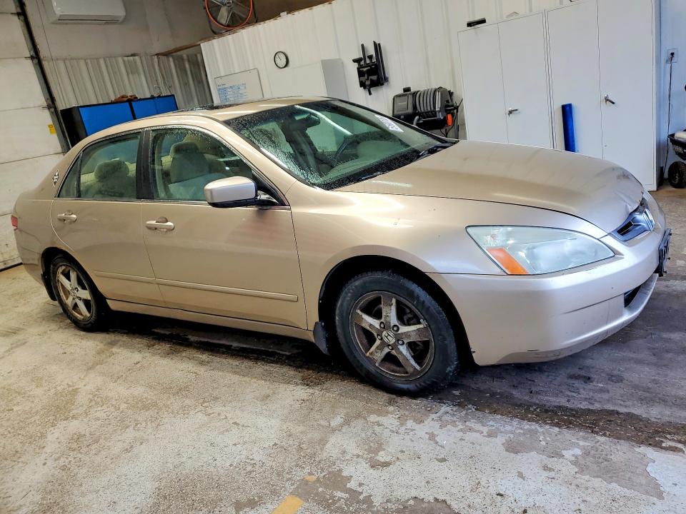 51608106 :رقم المزاد ، 1HGCM566X4A037374 vin ، 2004 Honda Accord مزاد بيع