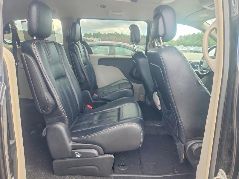 49076956 :رقم المزاد ، 2C4RC1BG8DR797382 vin ، 2013 Chrysler Town & Country مزاد بيع