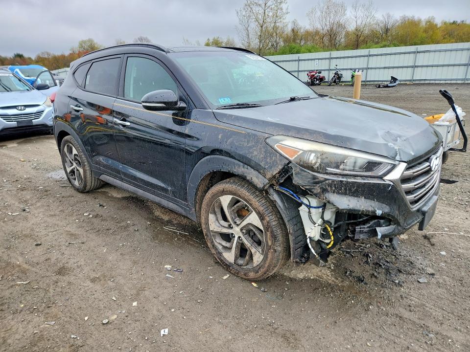 51804156 :رقم المزاد ، KM8J3CA22GU205167 vin ، 2016 Hyundai Tucson مزاد بيع