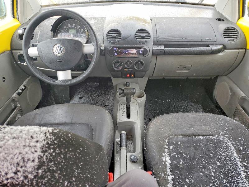 49860926 :رقم المزاد ، 3VWBB21CX2M428128 vin ، 2002 Volkswagen New Beetle مزاد بيع