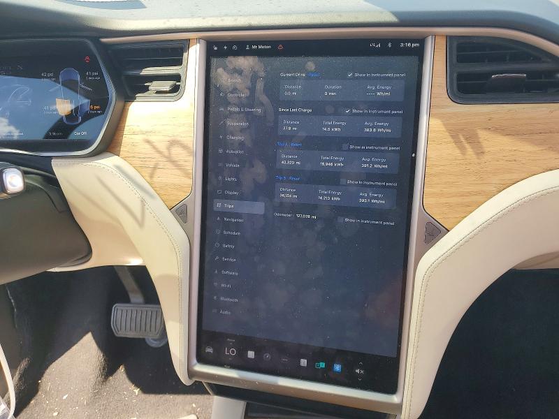 Продажа на аукционе авто 2018 Tesla Model X, vin: 5YJXCDE21JF114986, номер лота: 50302956
