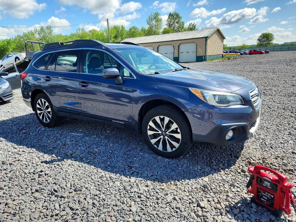 51528966 :رقم المزاد ، 4S4BSANC6F3310488 vin ، 2015 Subaru Outback مزاد بيع