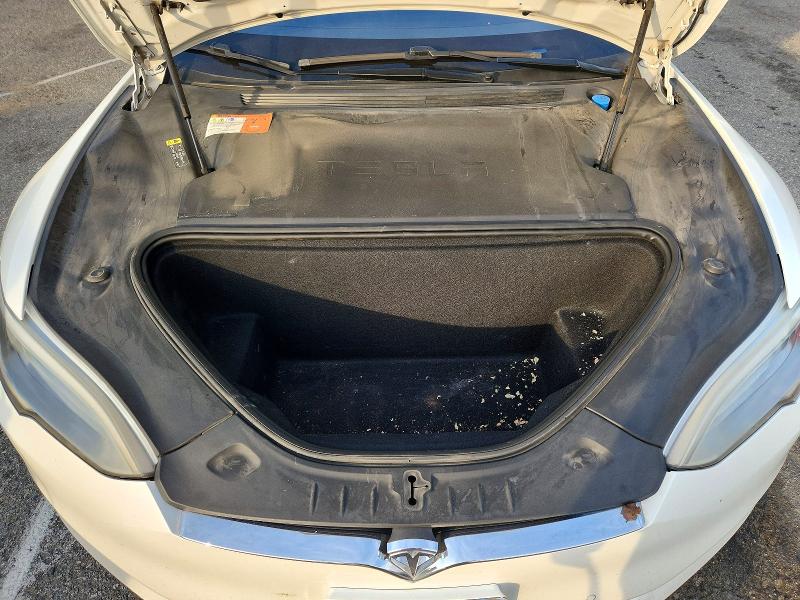 48629886 :رقم المزاد ، 5YJSA1E13HF206276 vin ، 2017 Tesla Model S مزاد بيع
