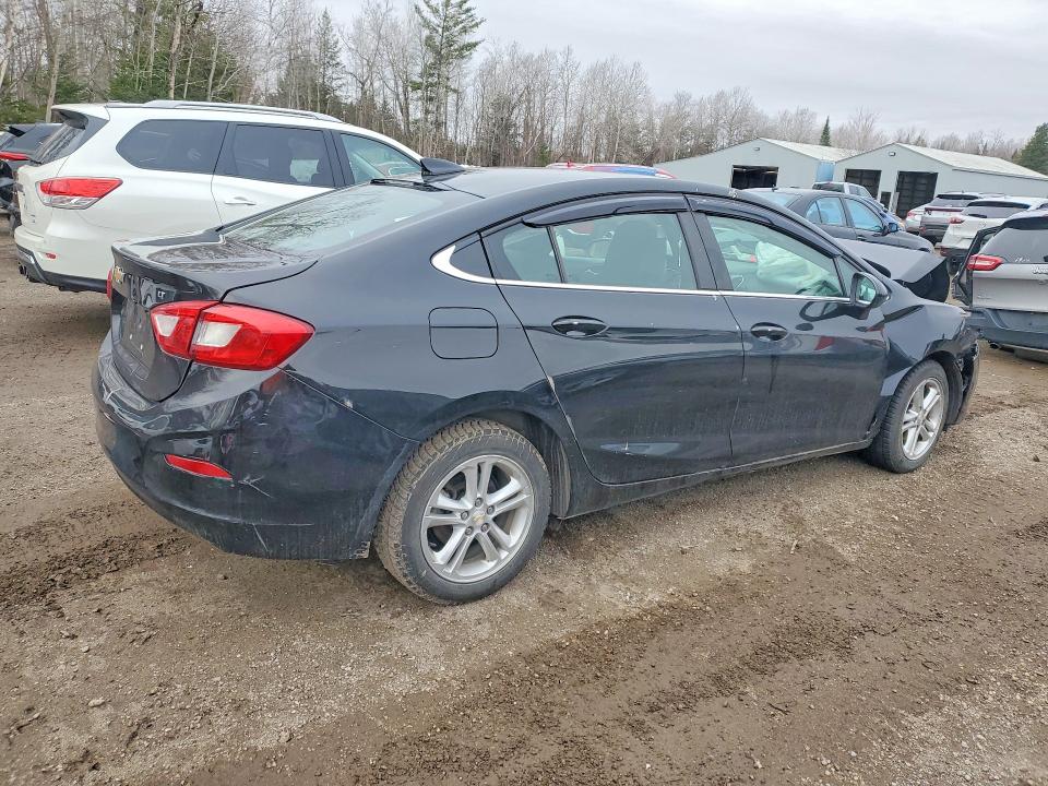48424826 :رقم المزاد ، 1G1BE5SM1J7241283 vin ، 2018 Chevrolet Cruze مزاد بيع
