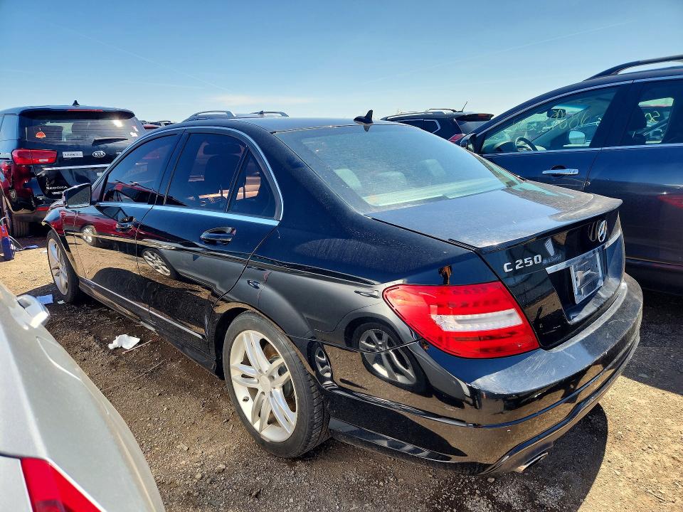 2014 Mercedes-benz C მანქანა იყიდება აუქციონზე, vin: WDDGF4HB4ER305097, აუქციონის ნომერი: 50400806