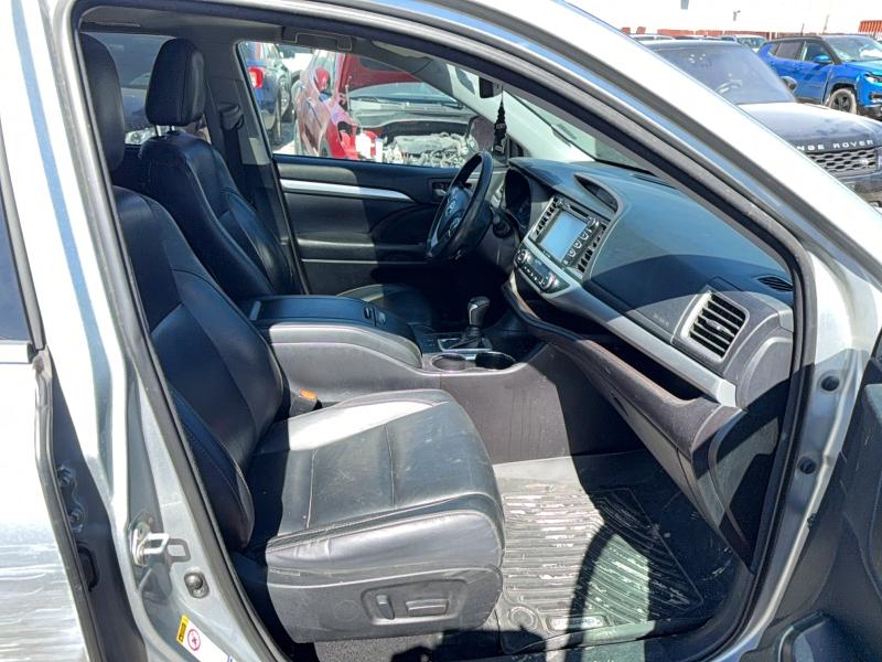 Продажа на аукционе авто 2018 Toyota Highlander Hybrid, vin: 5TDJGRFH6JS050207, номер лота: 51624186