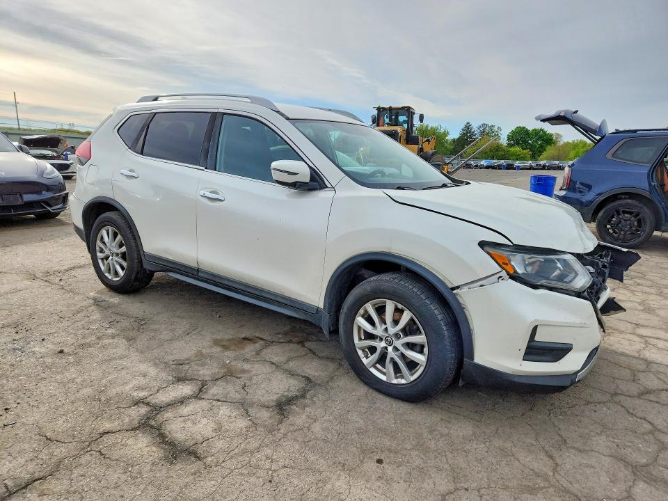 51642796 :رقم المزاد ، 5N1AT2MV3JC818380 vin ، 2018 Nissan Rogue مزاد بيع