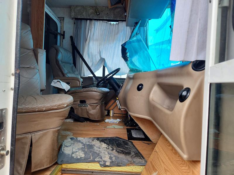 1998 Dutch Star Recreational Vehicle (rv) მანქანა იყიდება აუქციონზე, vin: 4UZ6XJCA9WC907719, აუქციონის ნომერი: 53626306