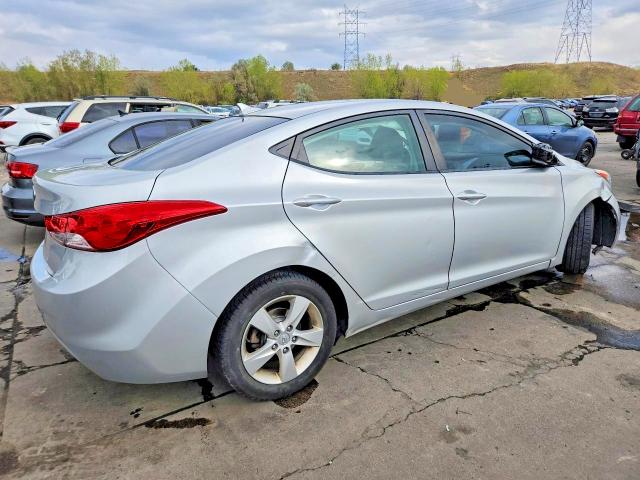 2013 Hyundai Elantra მანქანა იყიდება აუქციონზე, vin: 5NPDH4AE6DH351113, აუქციონის ნომერი: 51439976