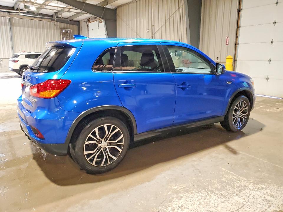 50272086 :رقم المزاد ، JA4AR3AU8JU016187 vin ، 2018 Mitsubishi Outlander Sport مزاد بيع