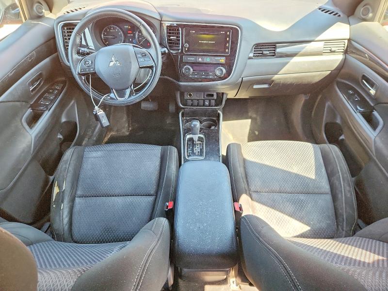 50848116 :رقم المزاد ، JA4AZ3A31JZ064866 vin ، 2018 Mitsubishi Outlander مزاد بيع