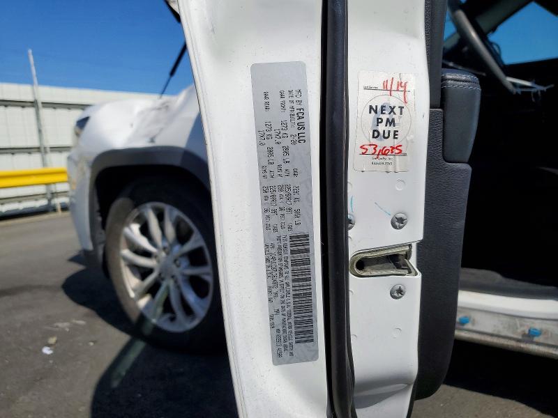 52025846 :رقم المزاد ، 1C4PJLCB7LD614972 vin ، 2020 Jeep Cherokee مزاد بيع
