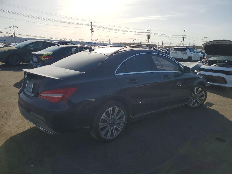 Продажа на аукционе авто 2018 Mercedes-benz Cla, vin: WDDSJ4EB1JN619997, номер лота: 50426936