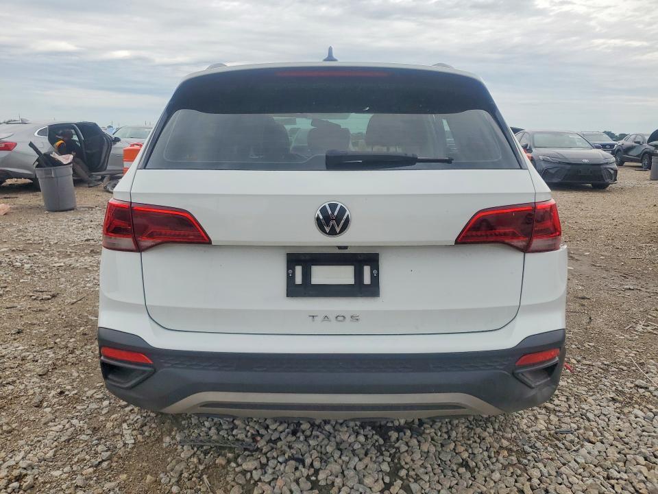 50477796 :رقم المزاد ، 3VVCX7B20NM078624 vin ، 2022 Volkswagen Taos مزاد بيع