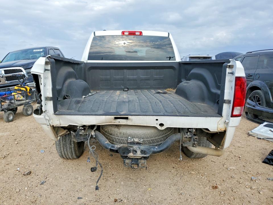 49367856 :رقم المزاد ، 1C6RR6FG4MS575627 vin ، 2021 Ram 1500 Classic مزاد بيع
