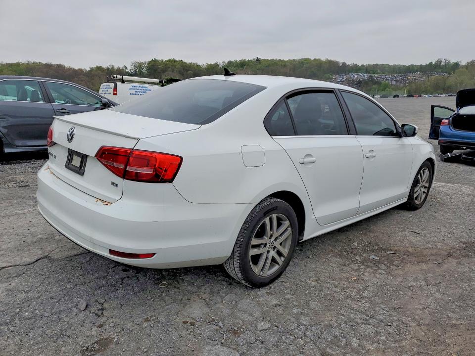 Aukcja sprzedaży 2015 Volkswagen Jetta, vin: 3VWLA7AJ0FM340424, numer aukcji: 51373366