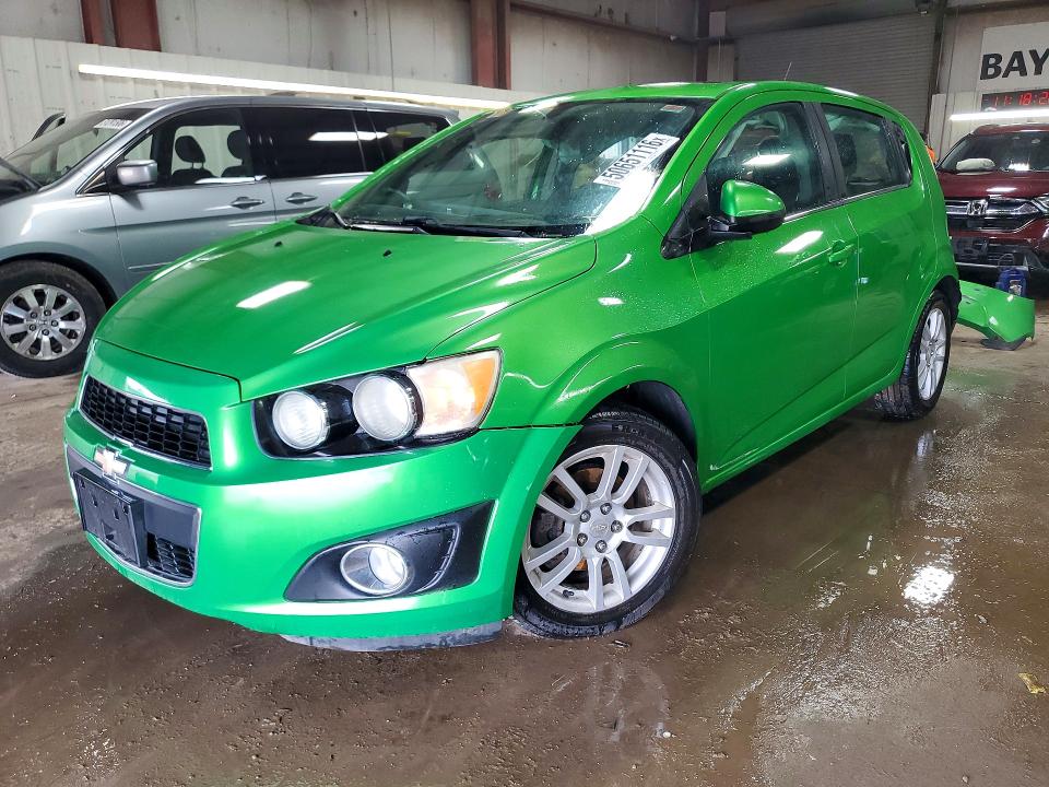 50651116 :رقم المزاد ، 1G1JC6SB9F4113047 vin ، 2015 Chevrolet Sonic مزاد بيع