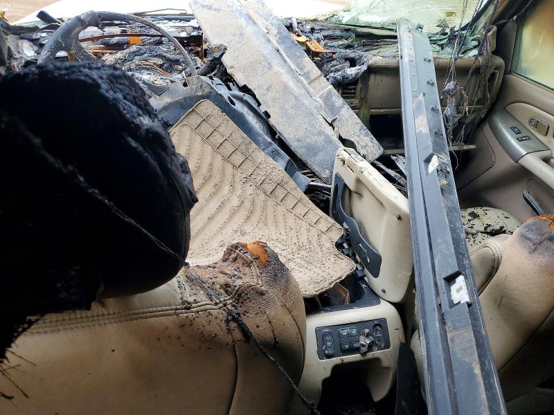 2002 Chevrolet Suburban მანქანა იყიდება აუქციონზე, vin: 1GNFK16Z32J159521, აუქციონის ნომერი: 49805506