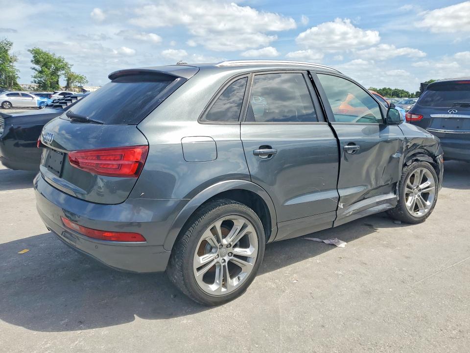49468056 :رقم المزاد ، WA1BCCFS2JR015181 vin ، 2018 Audi Q3 مزاد بيع