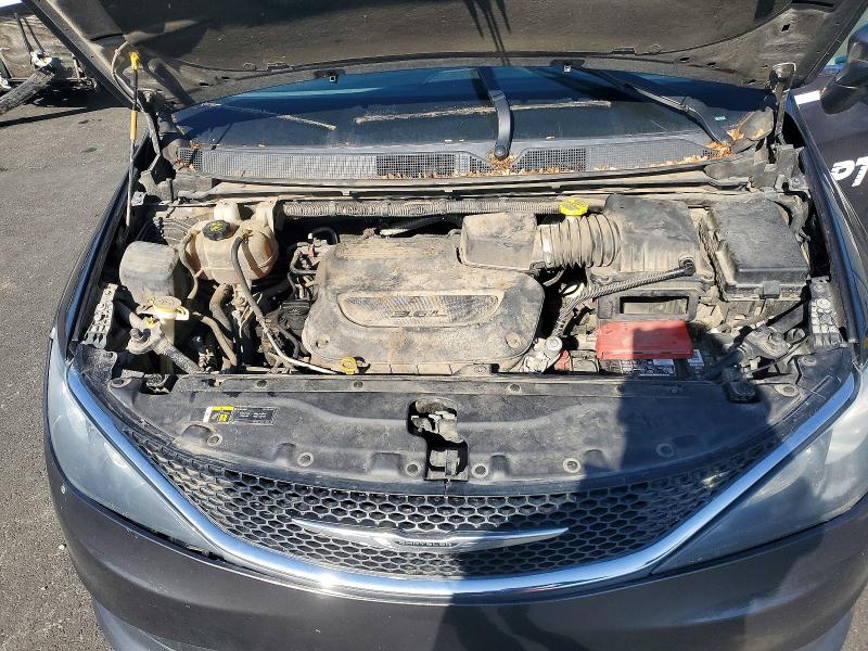 51831836 :رقم المزاد ، 2C4RC1DG0MR515202 vin ، 2021 Chrysler Voyager مزاد بيع