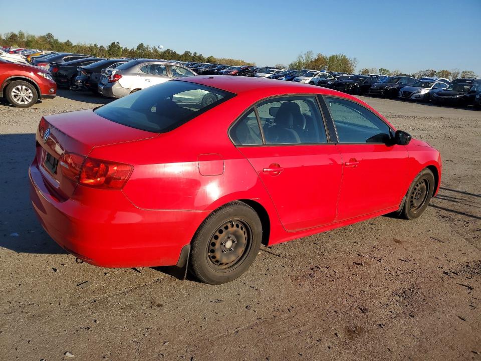 49012236 :رقم المزاد ، 3VW2K7AJ1EM328094 vin ، 2014 Volkswagen Jetta مزاد بيع