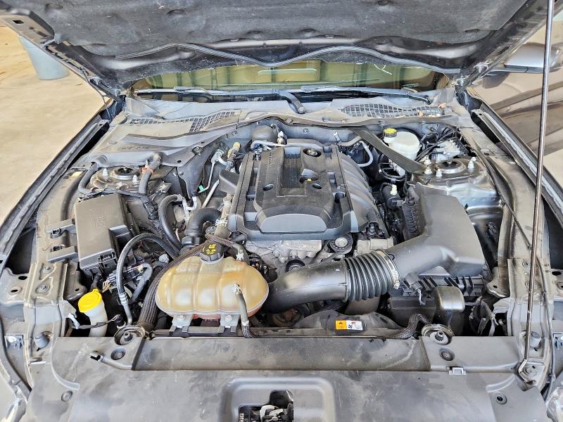 49612736 :رقم المزاد ، 1FATP8UHXF5393613 vin ، 2015 Ford Mustang مزاد بيع