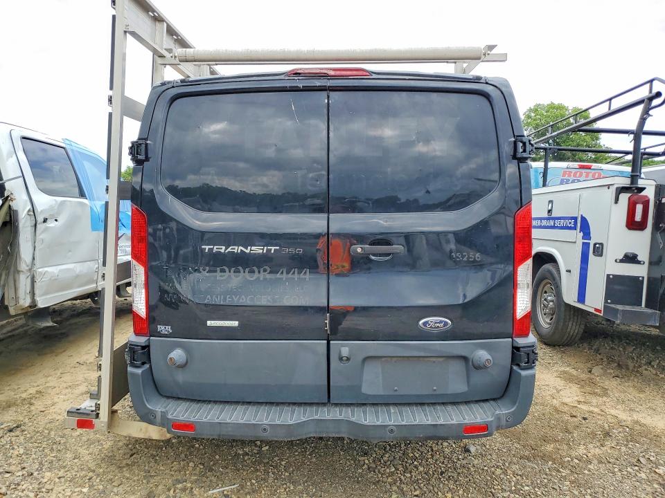 50627126 :رقم المزاد ، 1FTBW2YG5JKB30818 vin ، 2018 Ford Transit مزاد بيع