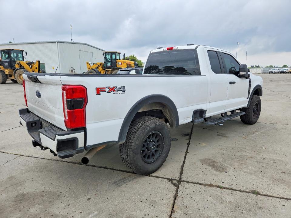 48466816 :رقم المزاد ، 1FT8X3BNXREE73509 vin ، 2024 Ford F350 مزاد بيع