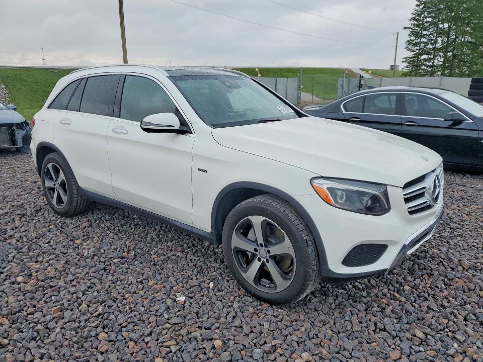 2016 Mercedes-benz Glc მანქანა იყიდება აუქციონზე, vin: WDC0G4KB7GF060828, აუქციონის ნომერი: 51520986